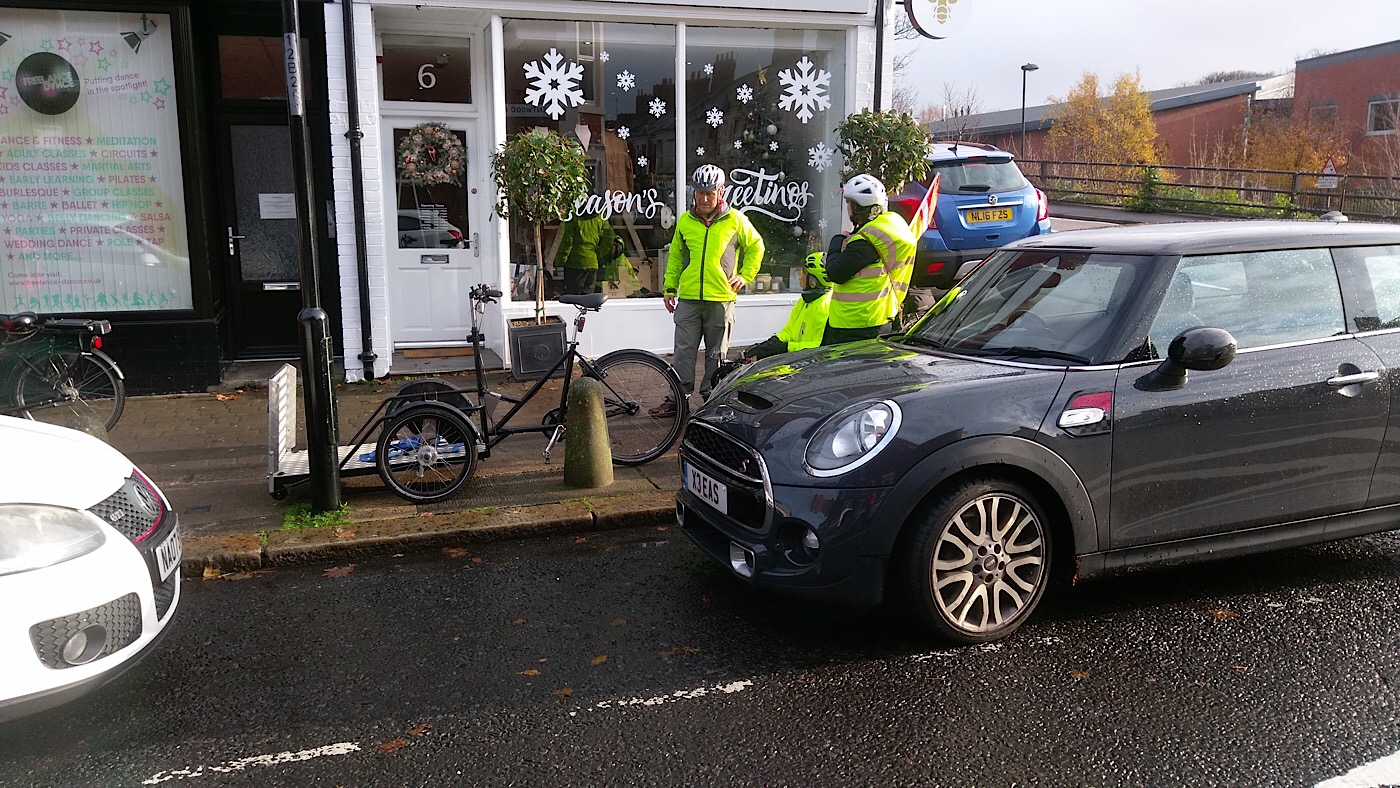 Photo of parked cars, kerbs and bollards at Brentwood Shops, Jesmond.